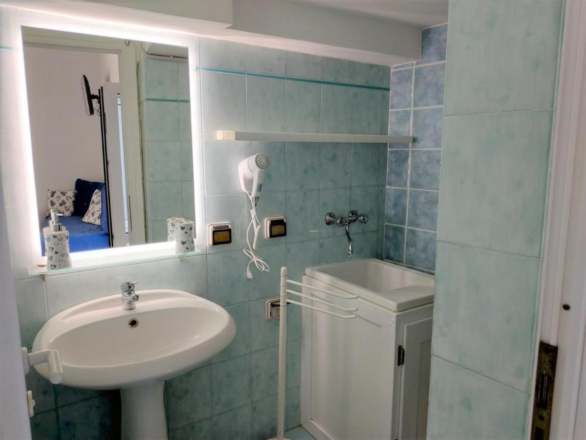 Scala Blu - Immobilevante Ponza Exterior foto